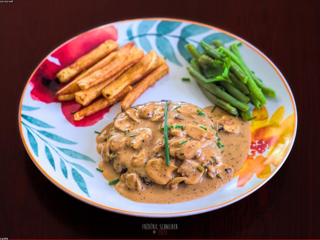 គ្រឿងអលង្ការពិសេសនិងអាហារពិសេស៖ ការបង្កើតអារម្មណ៍ថ្មីក្នុងការផ្សំរួម